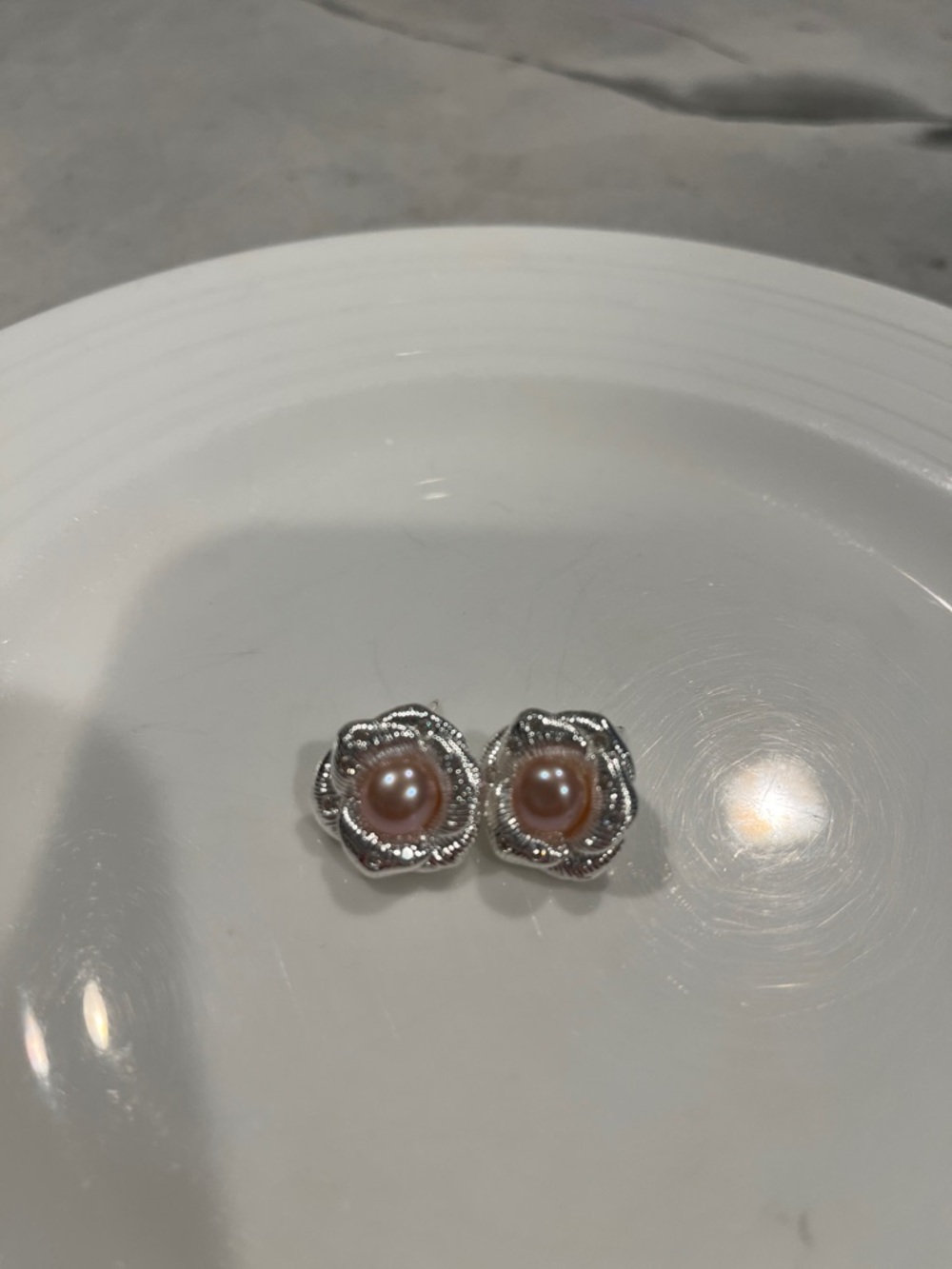 Fresh Water Silver Flower Pearl Stud Earrings - Pink Pearl